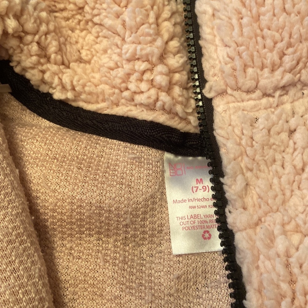 Pink fluffy pullover - Picture 2 of 4